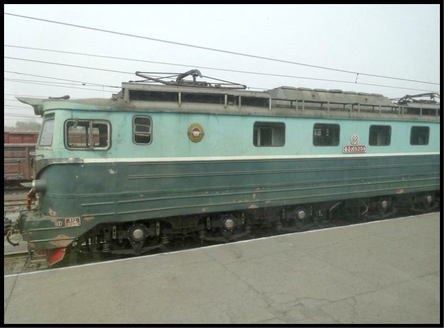 7053528-typical_north_korean_locomotive_north_korea